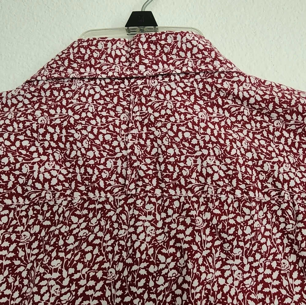 Banana Republic Men's Grant Fit Maroon Floral  & Scull Pattern. Sz XL/TG